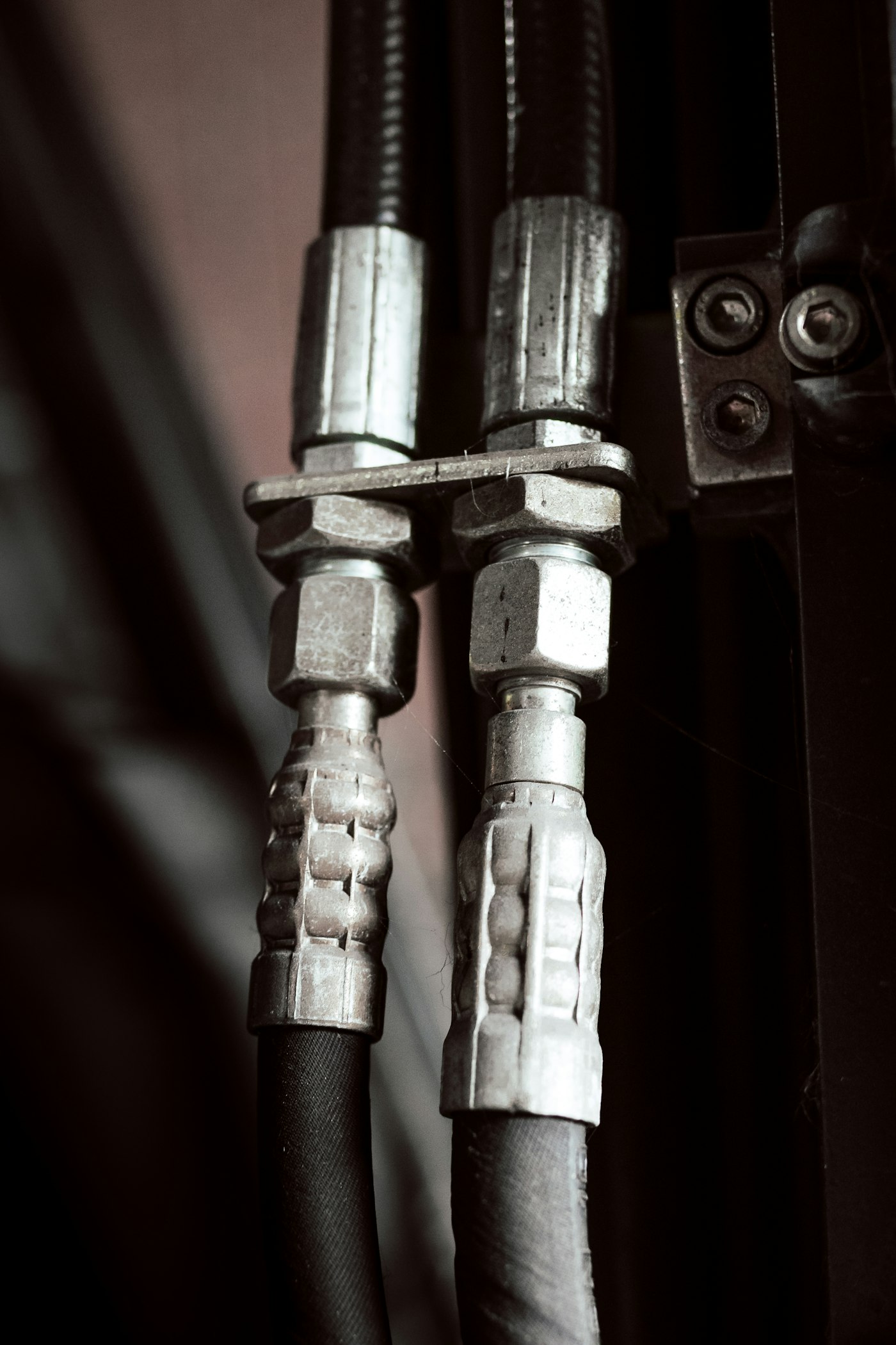 Flexibles hydrauliques et raccords sertis